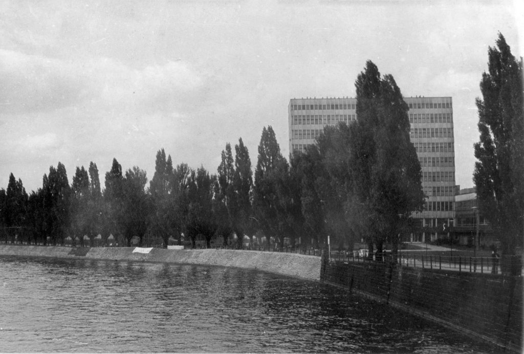 Ul. Joliot-Curie wydział chemii UWr