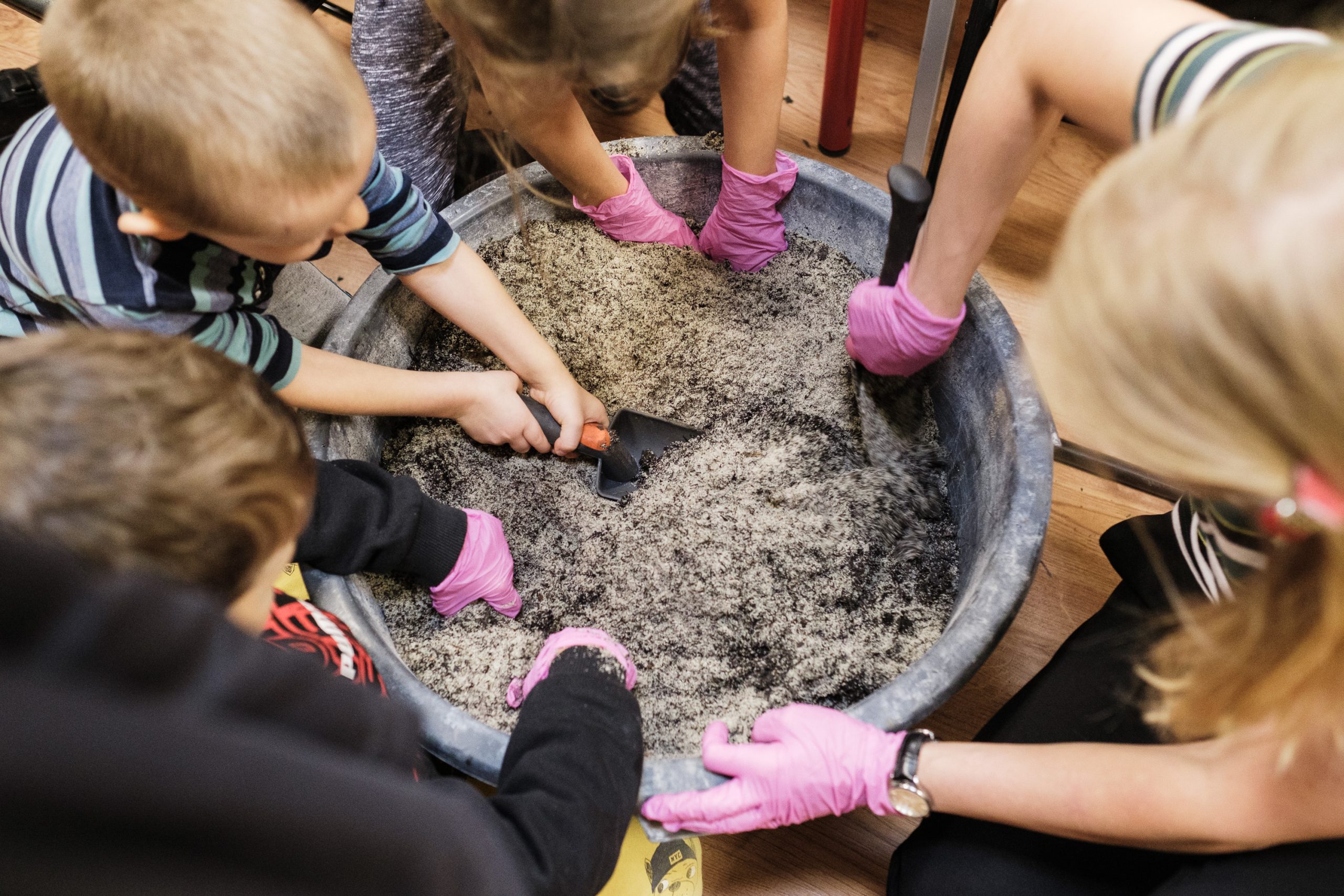 Ogłoszenie o pracę w projekcie Wrocławska Wygrana Rodzina – animator/animatorka