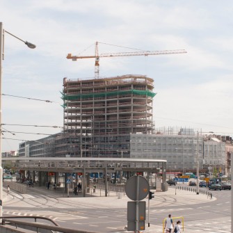 Budowa kompleksu biurowego Grunwaldzki Center.